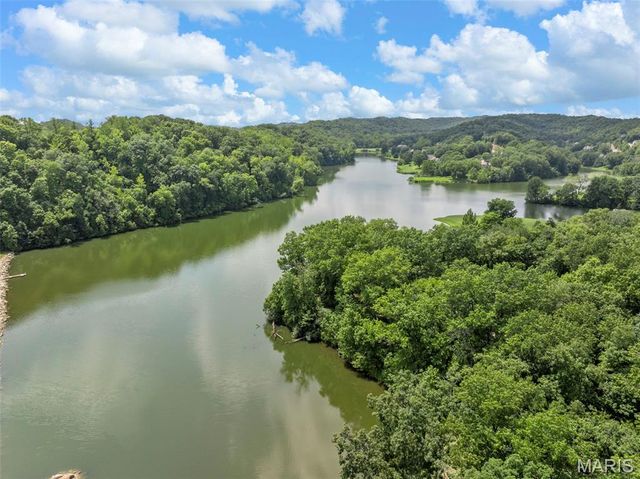 208 Berg Crossing Drive, Augusta, MO 63332