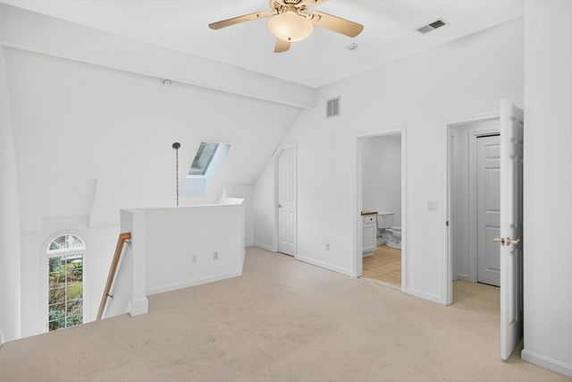 16 Gold Leaf Ln 16, Mashpee, MA 02649