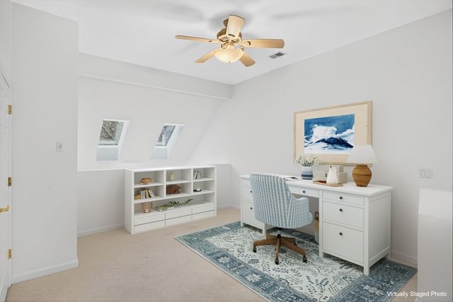 16 Gold Leaf Ln 16, Mashpee, MA 02649