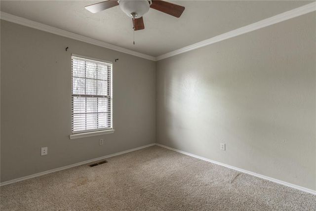 1521 NE 2nd Street, Moore, OK 73160