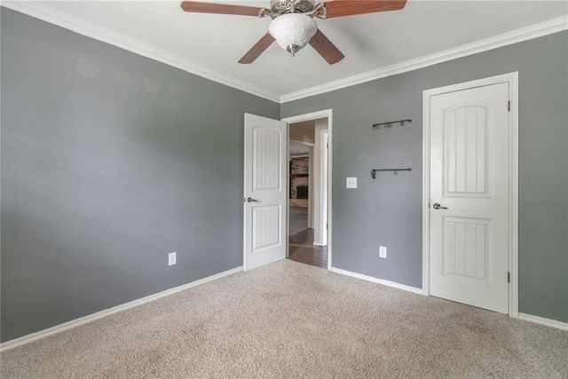 1521 NE 2nd Street, Moore, OK 73160