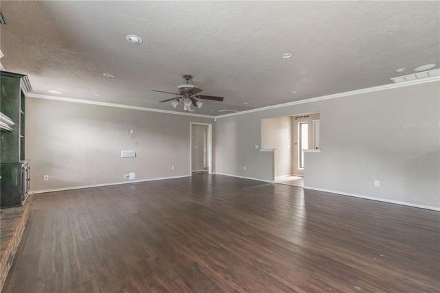 1521 NE 2nd Street, Moore, OK 73160