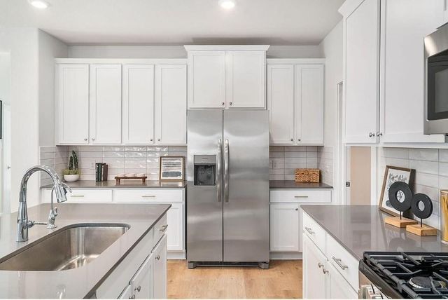 19152 Cedar Lennox Circle, Magnolia, TX 77355