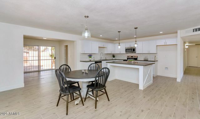 1150 E BISHOP Drive, Tempe, AZ 85282