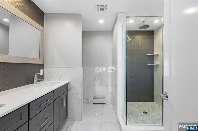 85 Washington Avenue 85, Cliffside Park, NJ 07010