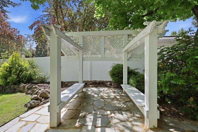 2428 E 39th Ave, Spokane, WA 99223