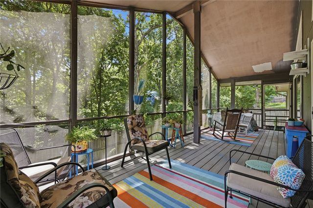 8 Cromer Drive, Bella Vista, AR 72715