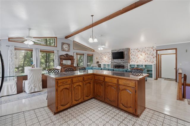 8 Cromer Drive, Bella Vista, AR 72715