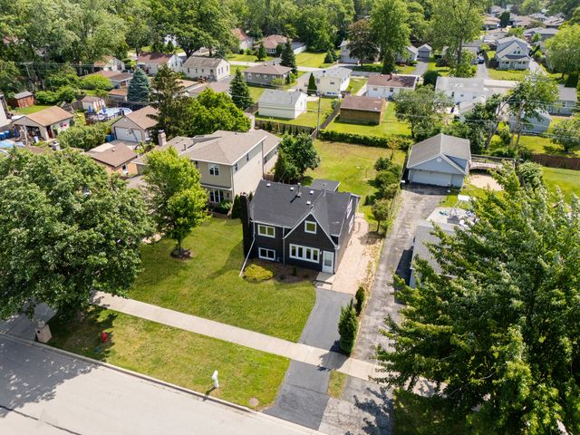 4025 Williams Street, Downers Grove, IL 60515