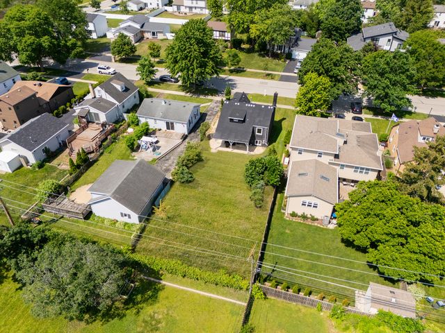 4025 Williams Street, Downers Grove, IL 60515