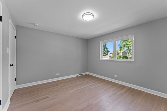4025 Williams Street, Downers Grove, IL 60515