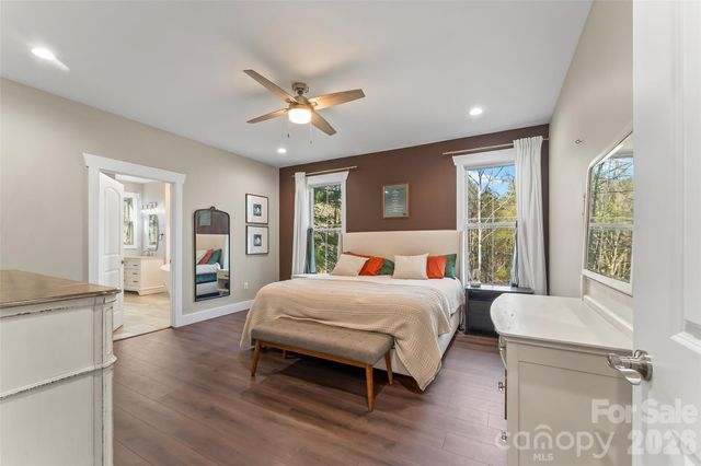 126 Doe Path Circle, Hudson, NC 28638