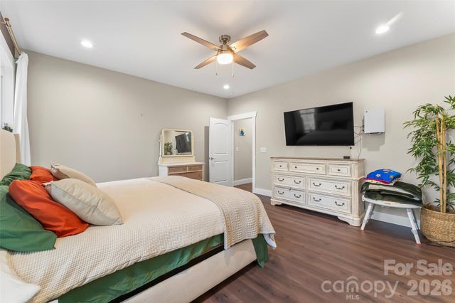 126 Doe Path Circle, Hudson, NC 28638
