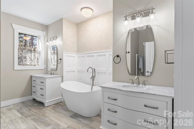 126 Doe Path Circle, Hudson, NC 28638