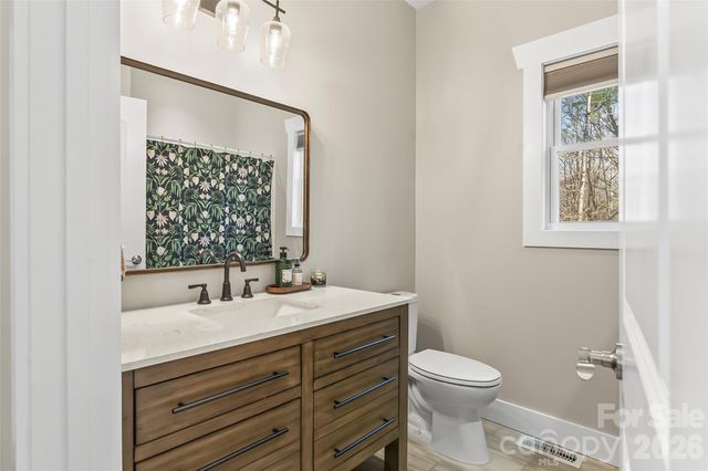 126 Doe Path Circle, Hudson, NC 28638