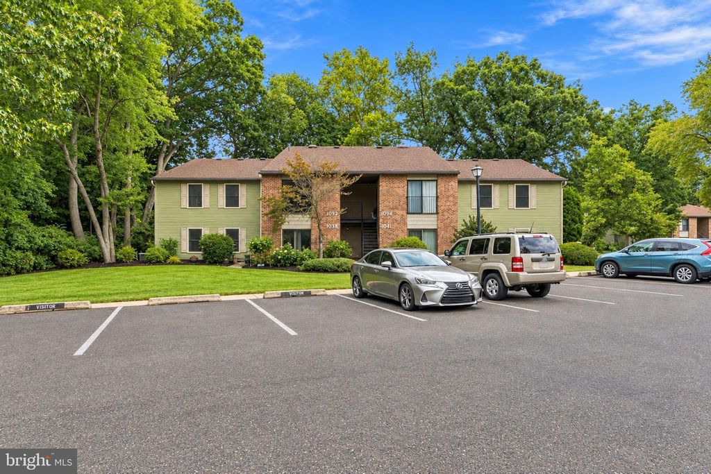 104-B W BLUEBELL LN, MOUNT LAUREL, NJ 08054 — photo 2