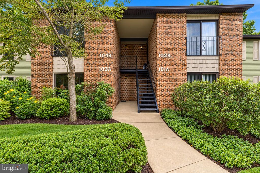 104-B W BLUEBELL LN, MOUNT LAUREL, NJ 08054 — photo 3