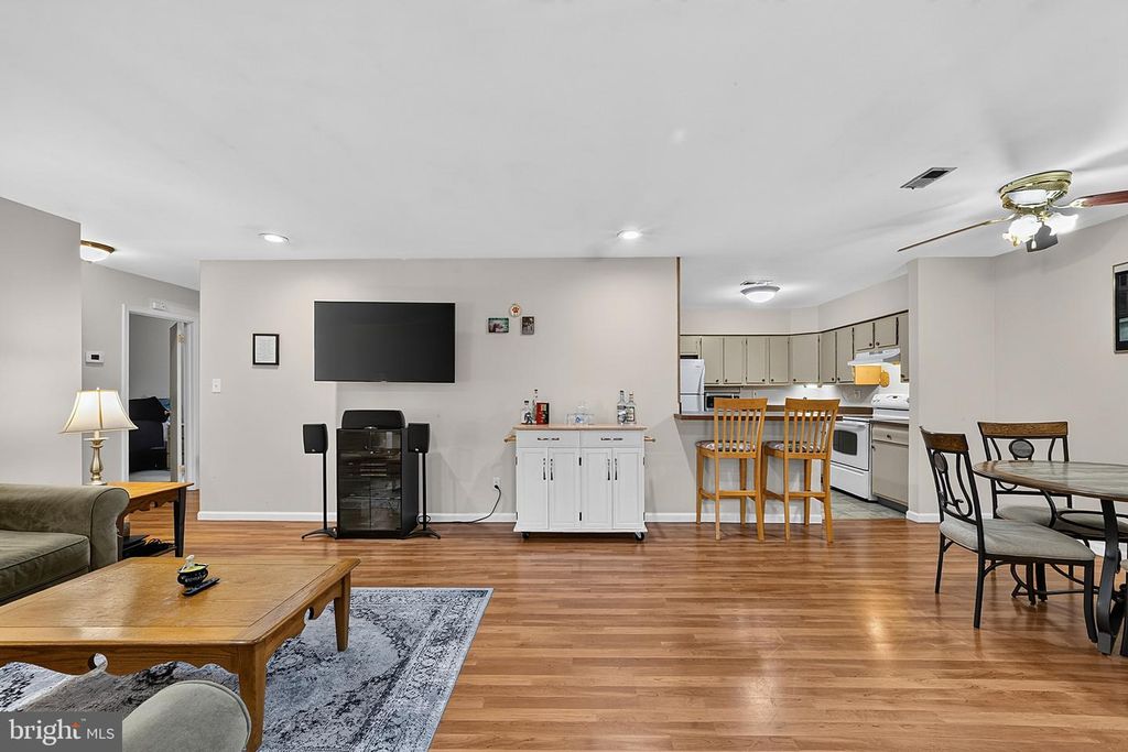 104-B W BLUEBELL LN, MOUNT LAUREL, NJ 08054 — photo 5