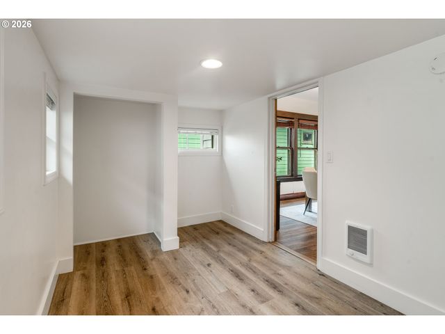 536 Ne SAN RAFAEL St, Portland, OR 97212