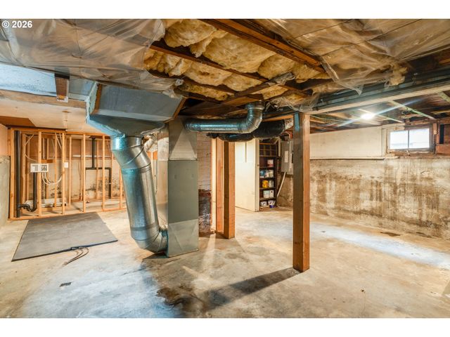 536 Ne SAN RAFAEL St, Portland, OR 97212