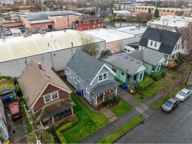 536 Ne SAN RAFAEL St, Portland, OR 97212