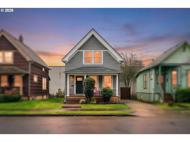 536 Ne SAN RAFAEL St, Portland, OR 97212