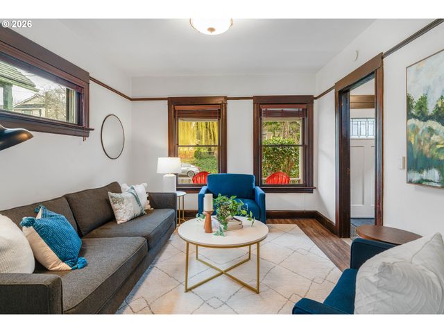 536 Ne SAN RAFAEL St, Portland, OR 97212