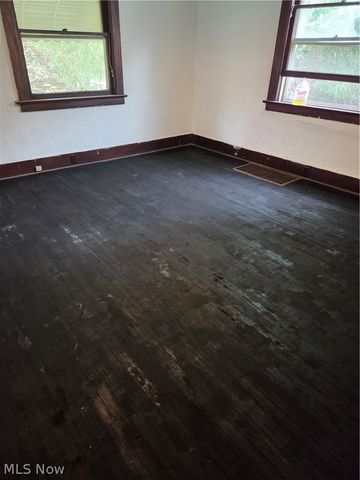 728 Crandall Avenue, Youngstown, OH 44510