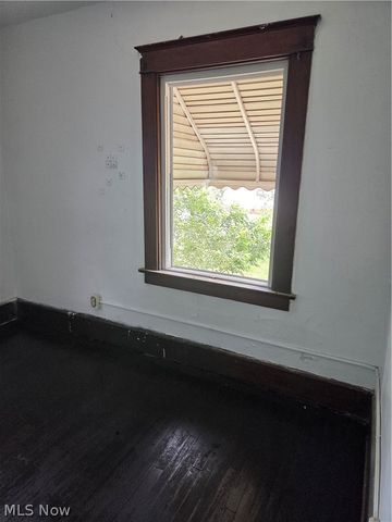 728 Crandall Avenue, Youngstown, OH 44510
