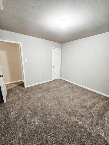 13114 Leisure Cove Drive, La Marque, TX 77568