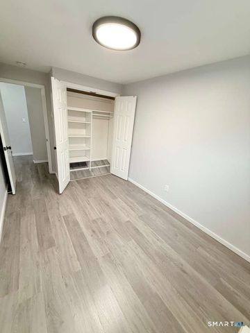 8 Avon Lane, Stamford, CT 06907