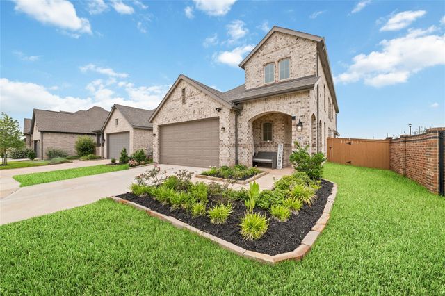 925 Crystal Bend Lane, Katy, TX 77493