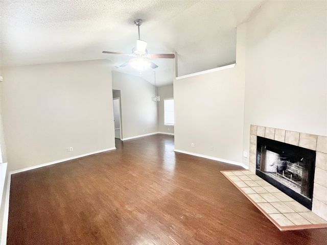 216 Freedom Lane, Arlington, TX 76002