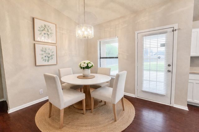 216 Freedom Lane, Arlington, TX 76002