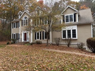 1 Tyler Rd, Upton, MA 01568