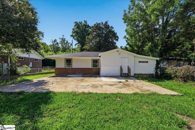 320 Langston Drive, Greenville, SC 29617