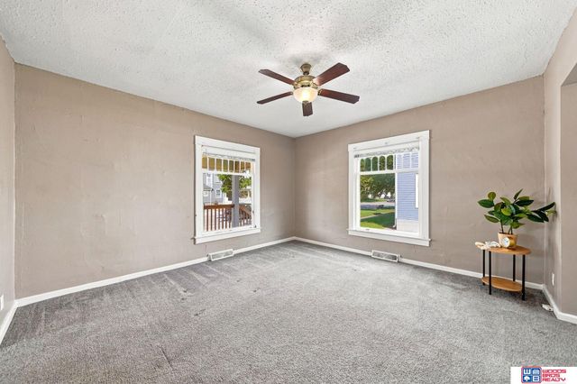 1216 S 17th Street, Lincoln, NE 68502