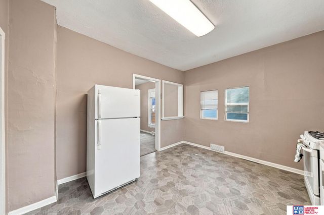 1216 S 17th Street, Lincoln, NE 68502