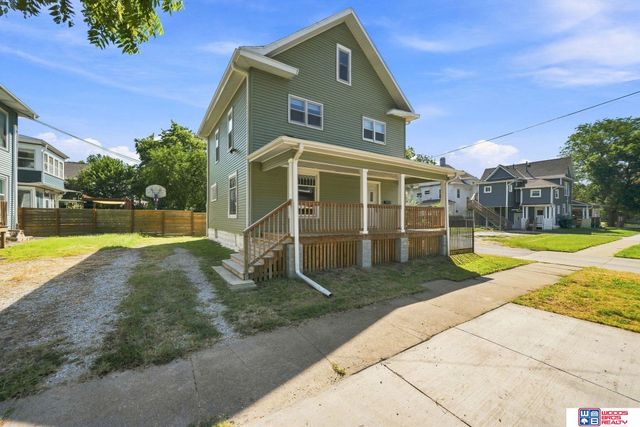 1216 S 17th Street, Lincoln, NE 68502