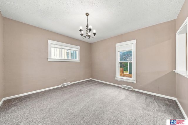 1216 S 17th Street, Lincoln, NE 68502