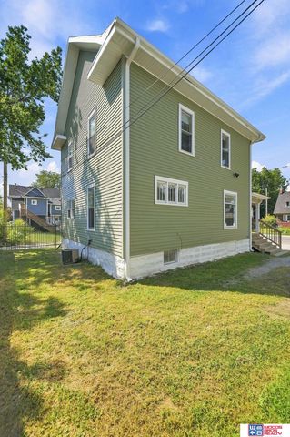 1216 S 17th Street, Lincoln, NE 68502