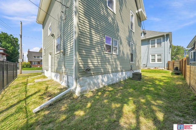 1216 S 17th Street, Lincoln, NE 68502