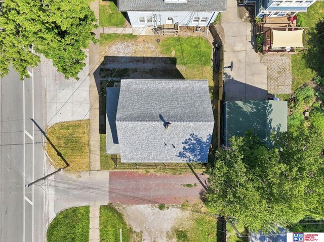 1216 S 17th Street, Lincoln, NE 68502
