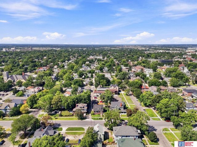 1216 S 17th Street, Lincoln, NE 68502