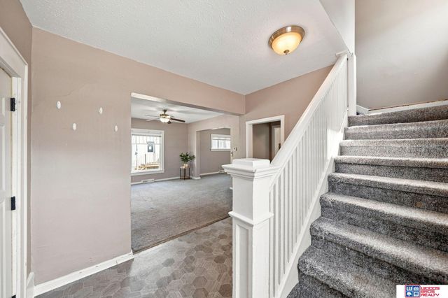 1216 S 17th Street, Lincoln, NE 68502