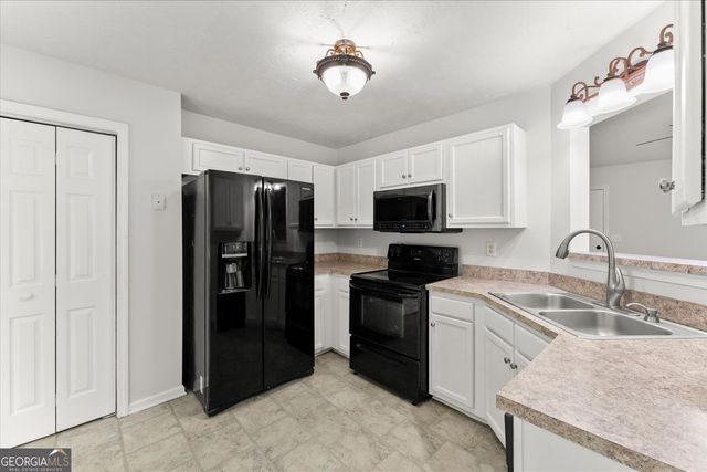 172 Royal Court, Dallas, GA 30157