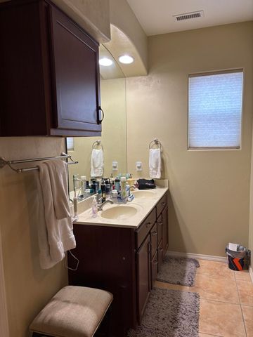 5520 Costa Uerde Road NW, Albuquerque, NM 87120