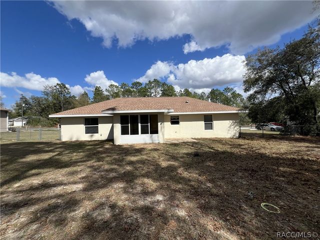 8354 N Saxon Way, Citrus Springs, FL 34434