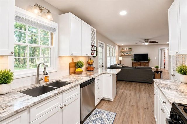 3189 Beechwood Drive, Lithia Springs, GA 30122