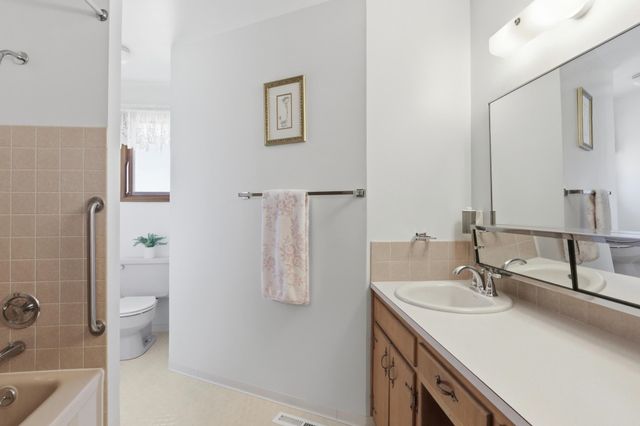 10015 E 18th Ave, Spokane Valley, WA 99206